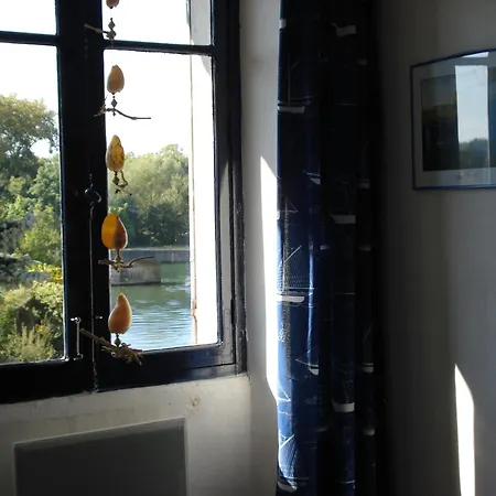 לינה וארוחת בוקר D'hotes Notre Paradis