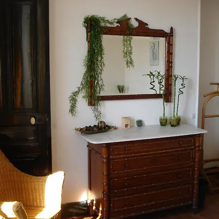 D'hotes Notre Paradis לינה וארוחת בוקר