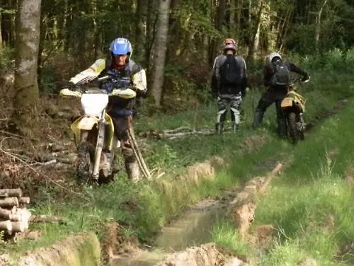 לינה וארוחת בוקר D'hotes Notre Paradis *